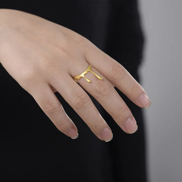 Honey Fluid Dating Ring